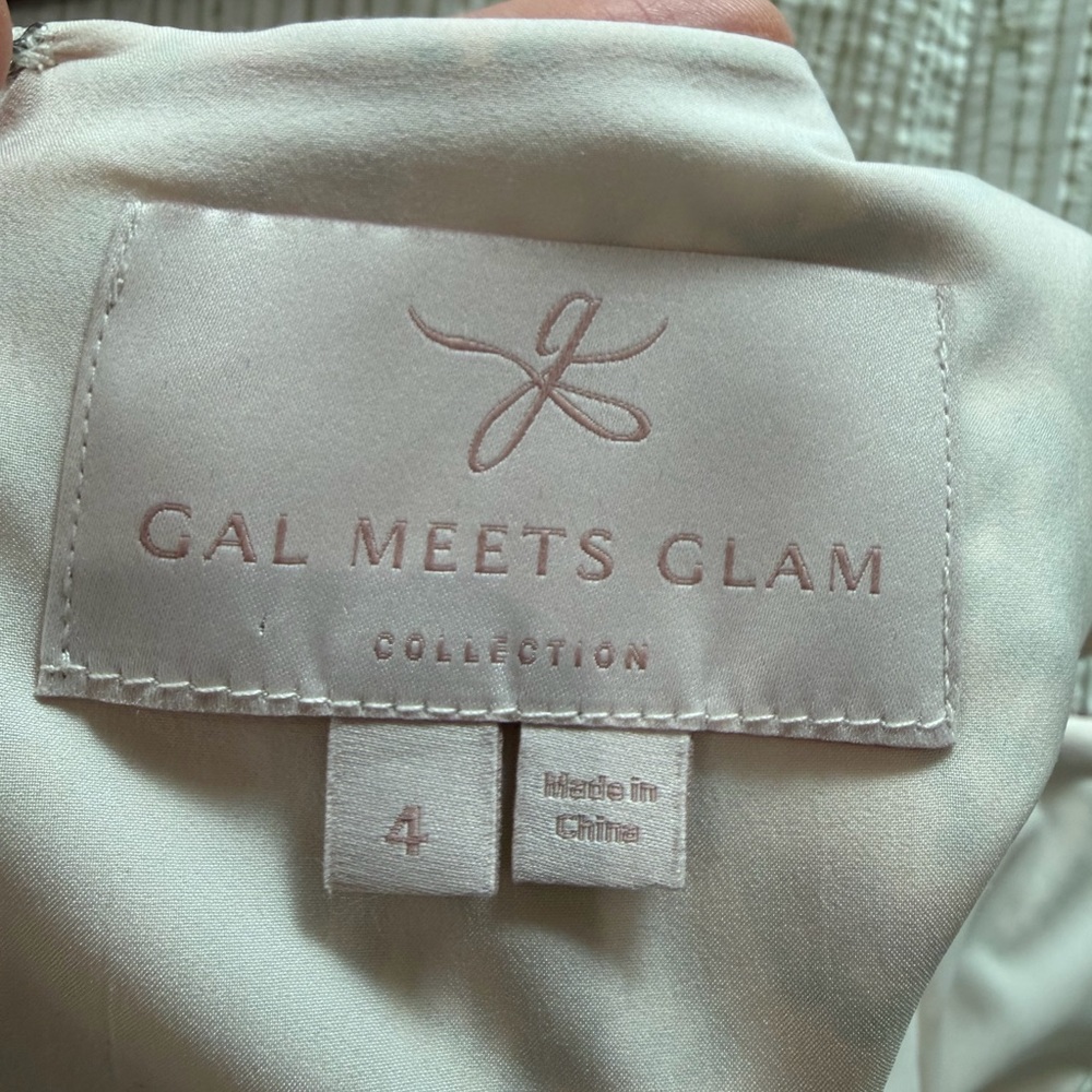 Gal Meets Glam Cream Long-Sleeve Floral printed Dress - Picture 9 of 9